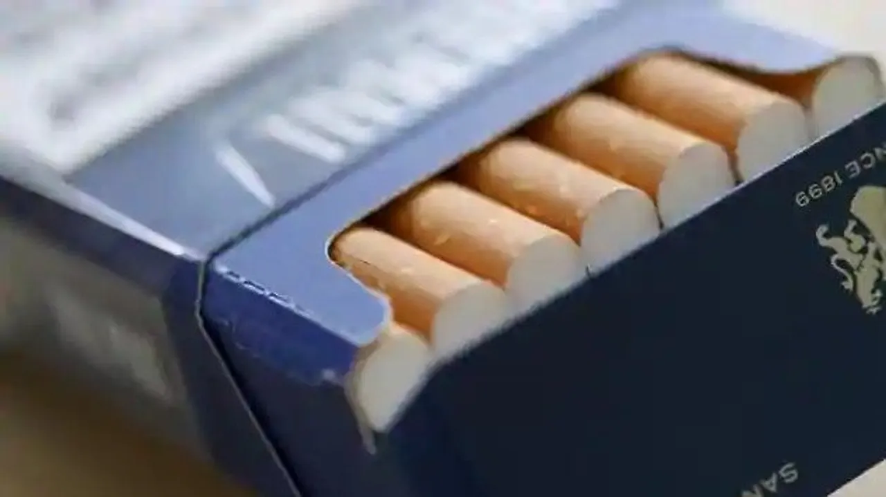 Guwahati: 6 Cartons Of Foreign Cigarettes Worth 5 Lakh Seized