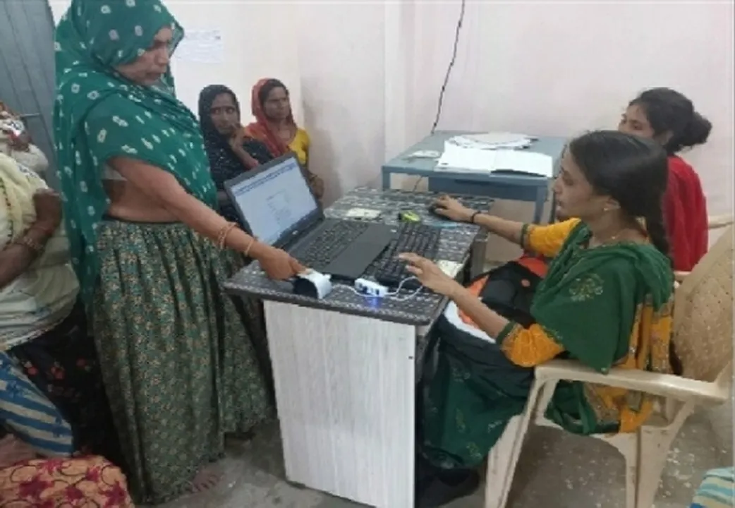 handicapped women best bank coreespondent 