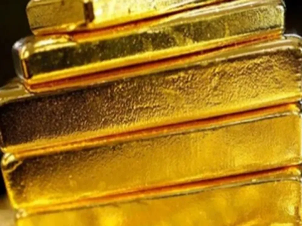  Seven out of 10 Indians think gold as a safe asset: Survey
