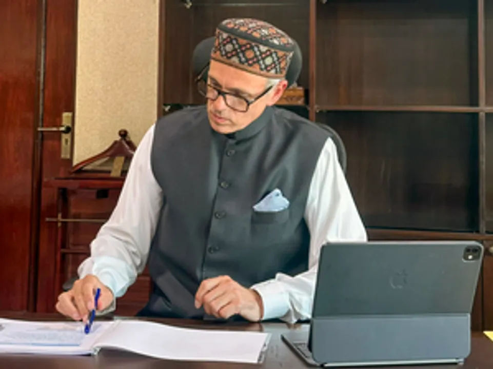  J&K Cabinet passes resolution for restoration of statehood
