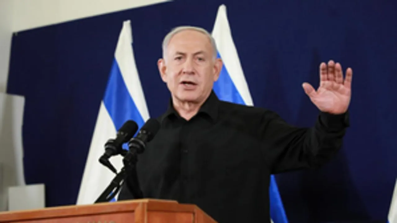  Israel signs deals to boost domestic weapons production