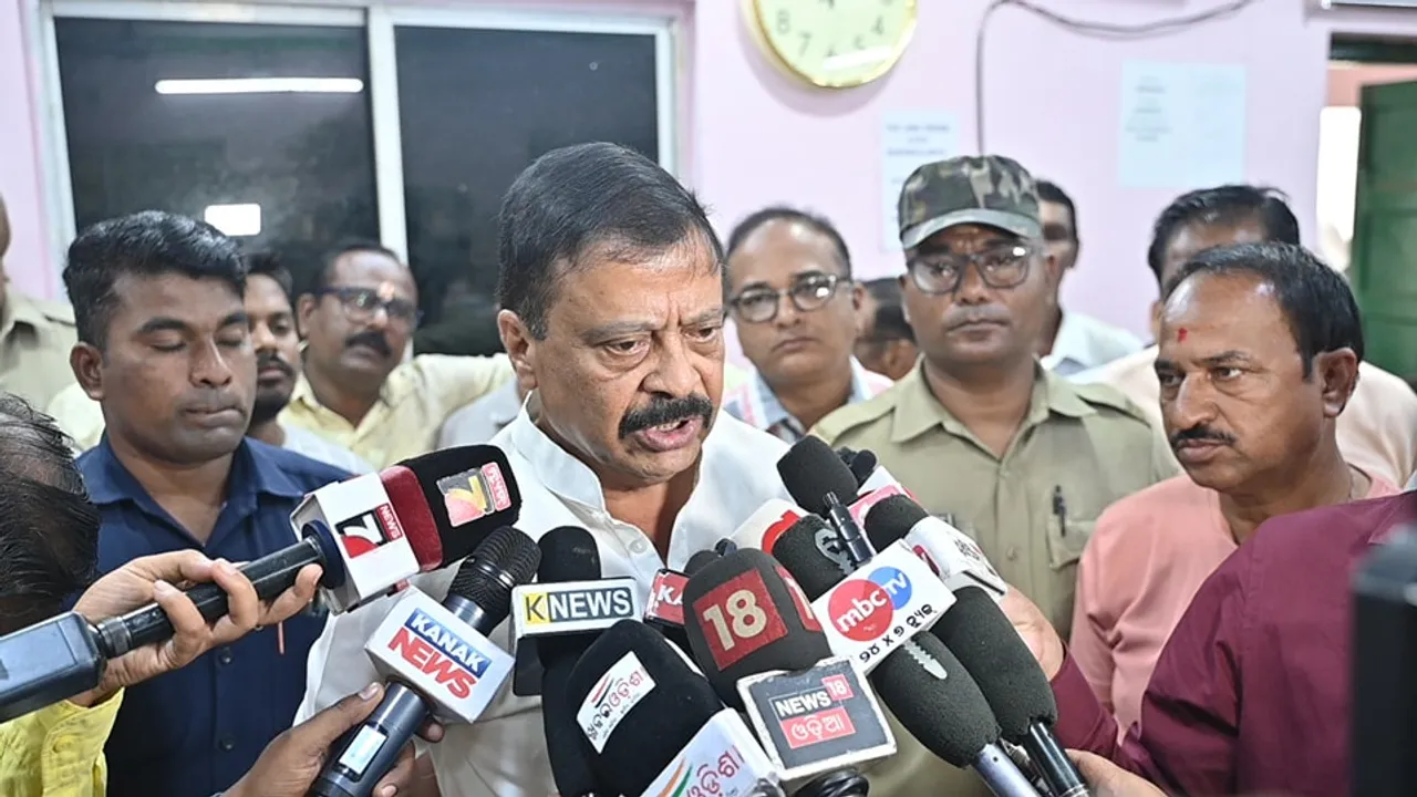  Odisha's 14 districts have border disputes with 4 states: Revenue Minister