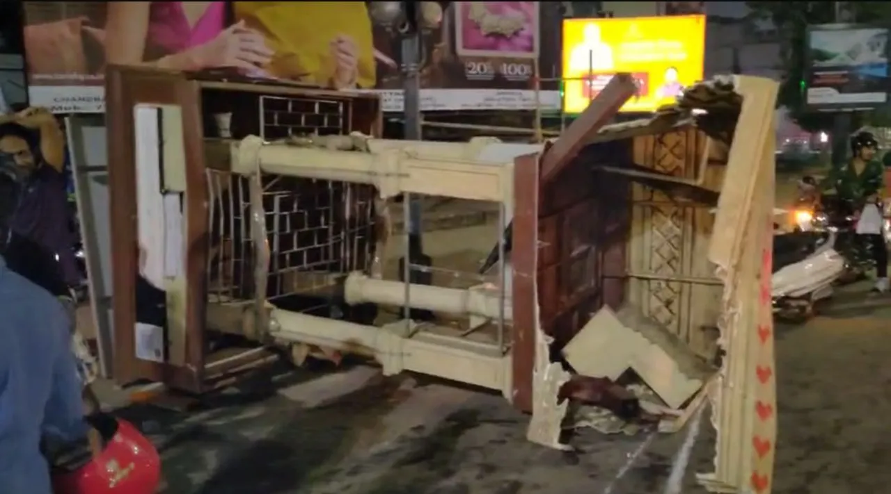  2 critical after 'drunk' driver rams into traffic post in Odisha Capital