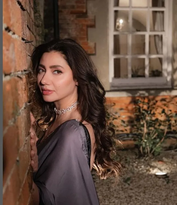  Mahira Khan shares unseen glimpses from her ‘leap of faith’
