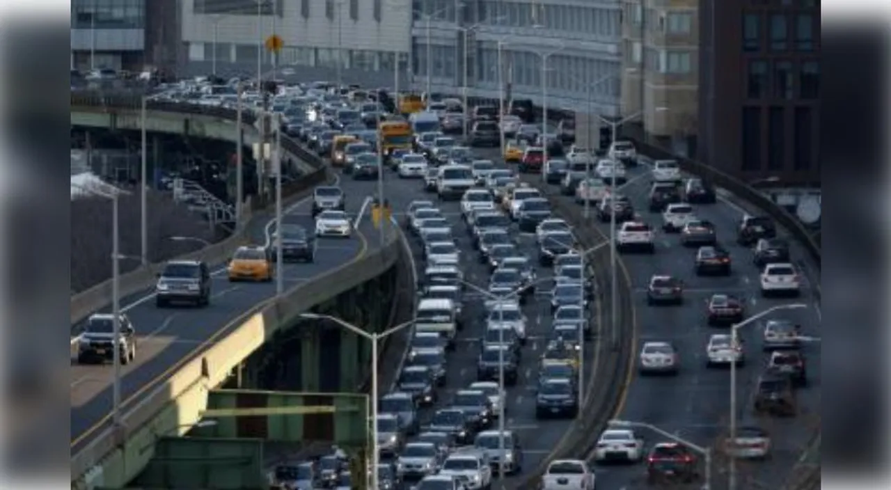  New York reintroduces Manhattan congestion pricing plan