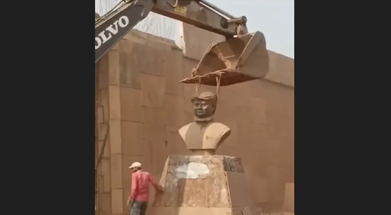  MP: NHAI engineers suspended for lifting Madhavrao Scindia’s statue in ‘disrespectful’ manner