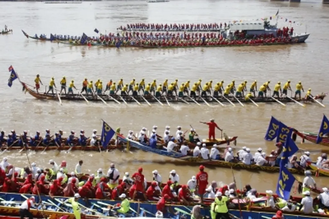  Cambodia's water festival attracts over 6.2 million visitors