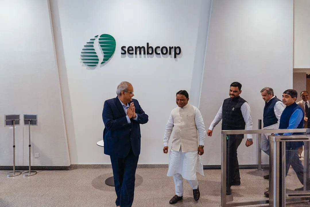  CM meets biz honchos in Singapore, exhorts them to invest in Odisha