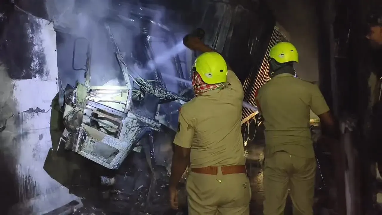 Driver burnt alive as truck catches fire near Laxmannath Toll Plaza in Odisha