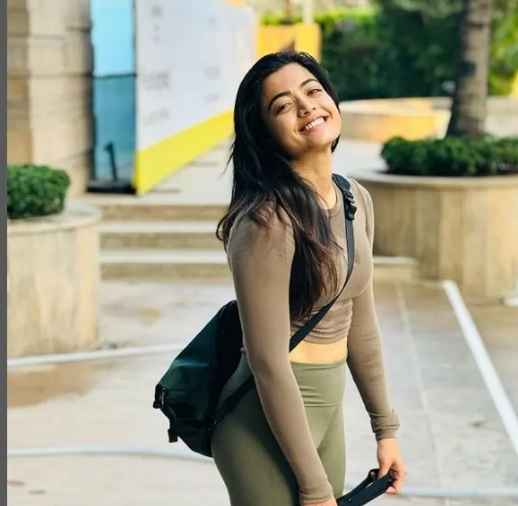  Vijay Deverakonda, Rashmika Mandanna head out for lunch date,  pictures go viral