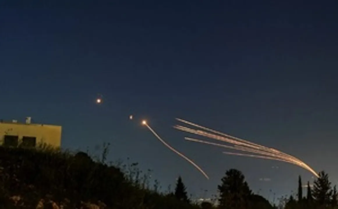  Hezbollah fires 200 rockets at northern, central Israel, injuring eight