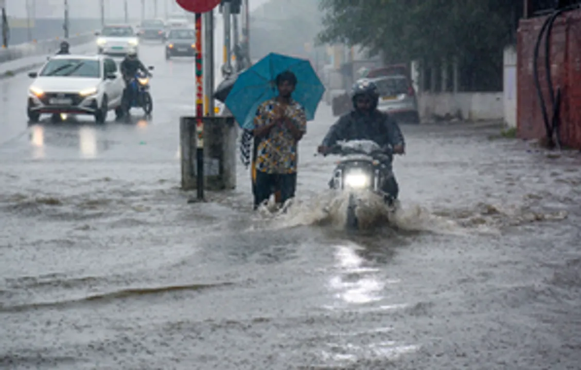  Cyclone Fengal makes landfall near Puducherry, says IMD