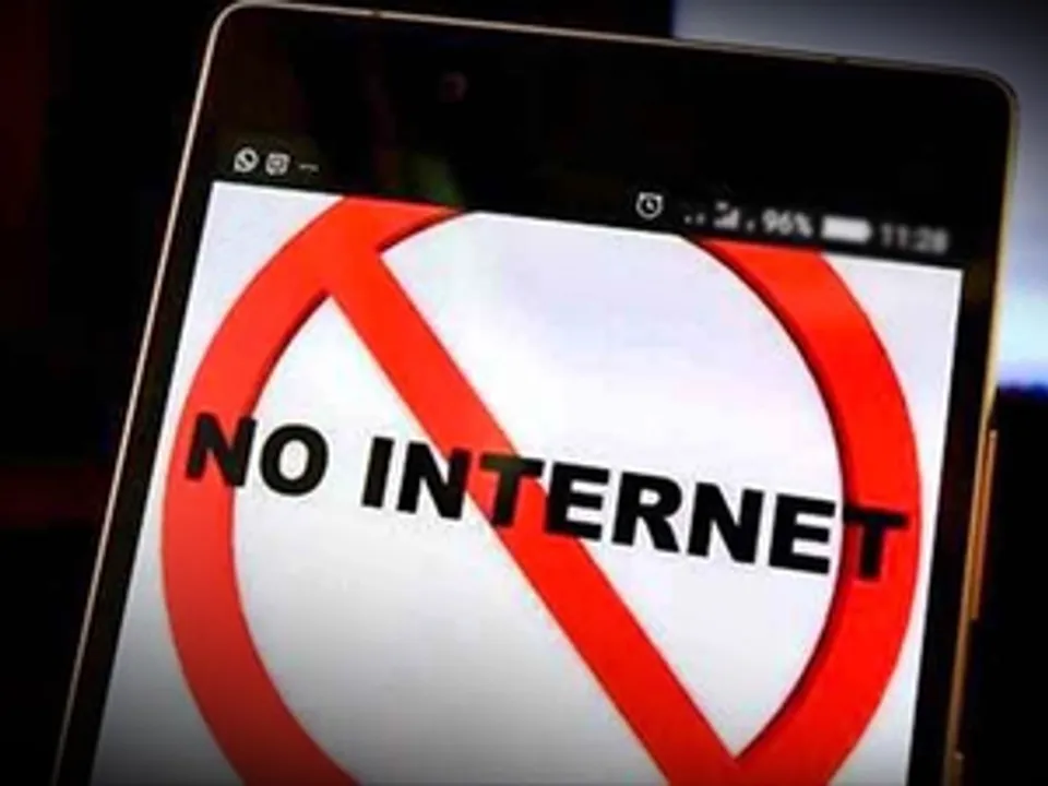  Manipur: Mobile internet suspended for two more days