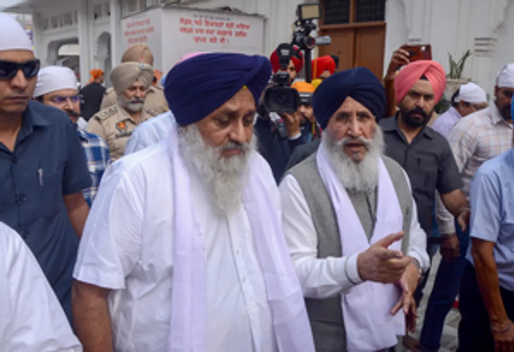  Akal Takht sentences Sukhbir Badal; orders ex-Dy CM to clean utensils, shoes in Golden Temple