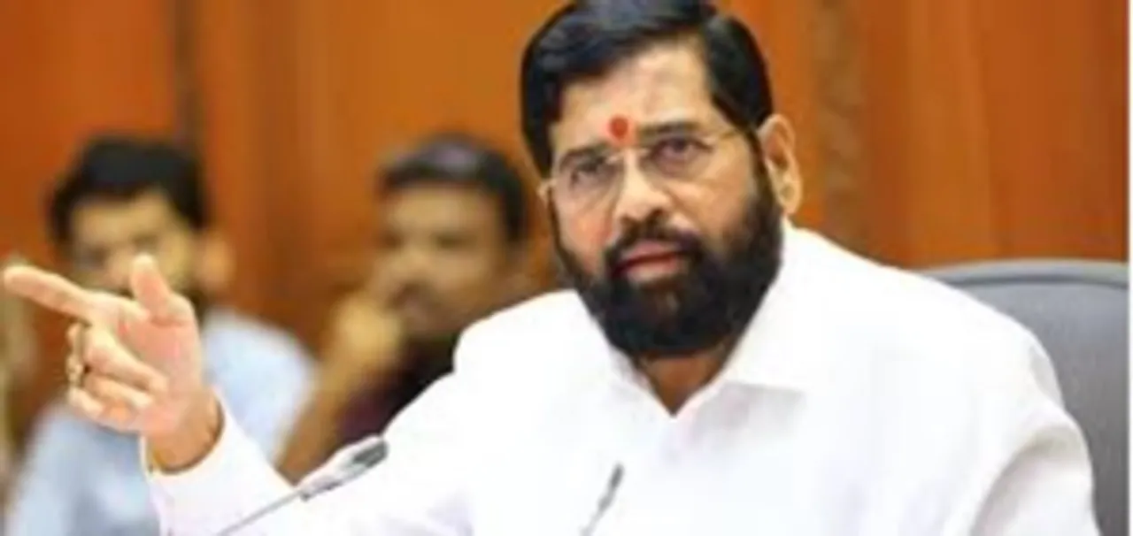  Eknath Shinde faces challenge to adjust to Dy CM’s role after projecting himself as common man’s CM