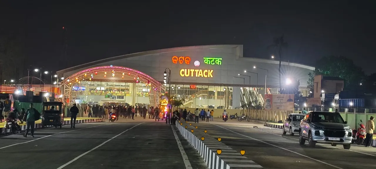  Rail Minister inaugurates 2nd entry point to Cuttack station