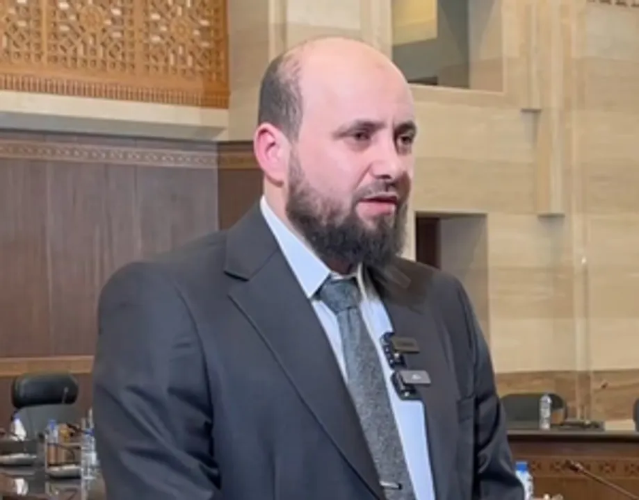  Syria forms transitional govt; international community condemns Israeli military actions