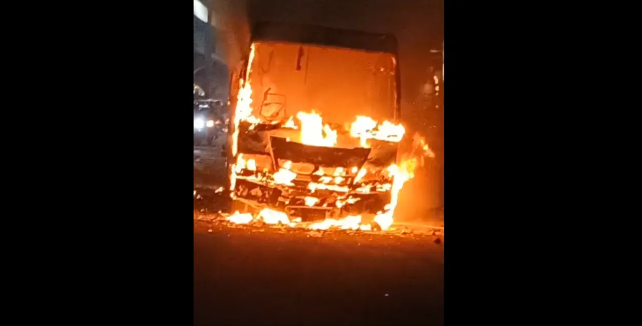  ‘Mo Bus’ catches fire, burns to ashes in Odisha’s Cuttack city