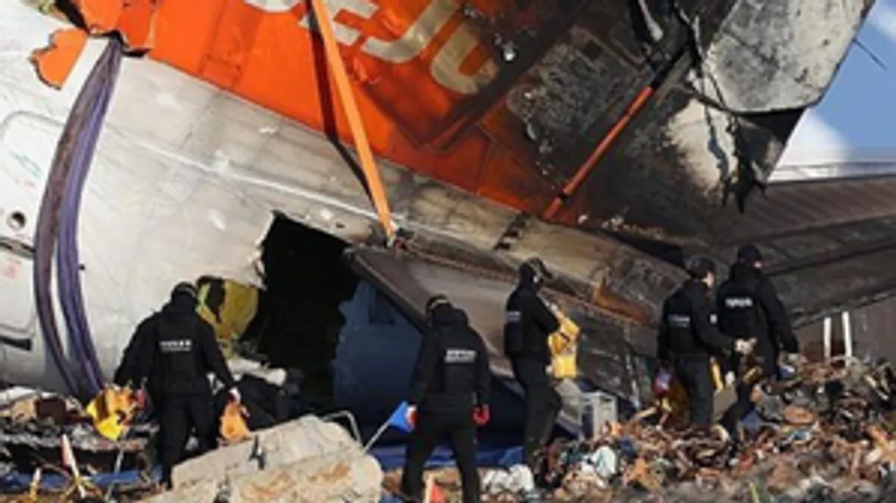  Jeju Air to cut 188 international flights from Busan after deadly crash
