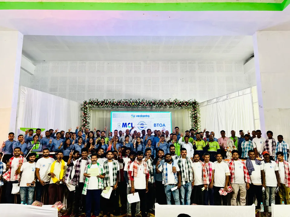  Vedanta Aluminium’s ‘Suraksha Sarathi’ mega road safety awareness initiative covers 500 drivers in Odisha