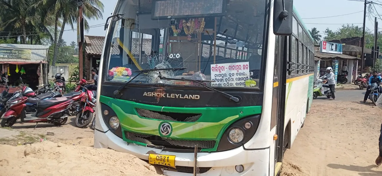  42-yr-old killed as LAccMI bus hits motorcycle in Odisha’s Jagatsinghpur