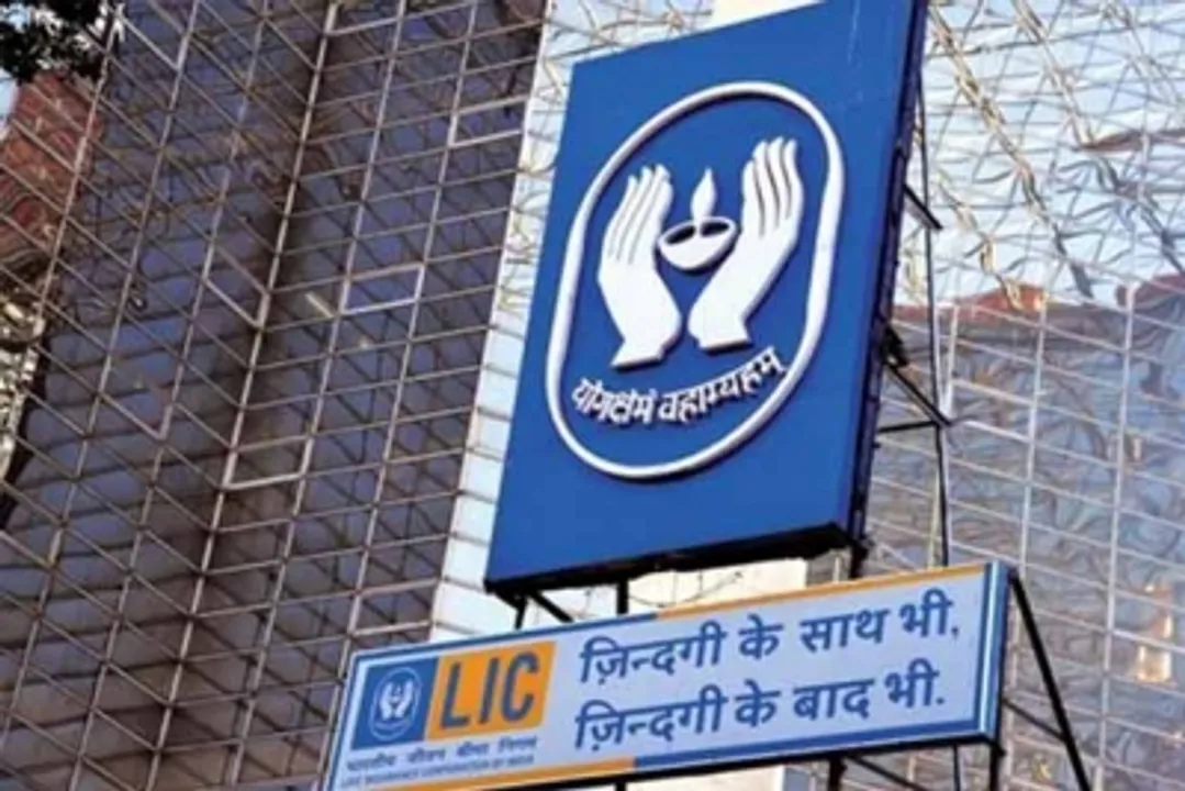  LIC enters Guinness Records for most life insurance policies sold in 24 hours