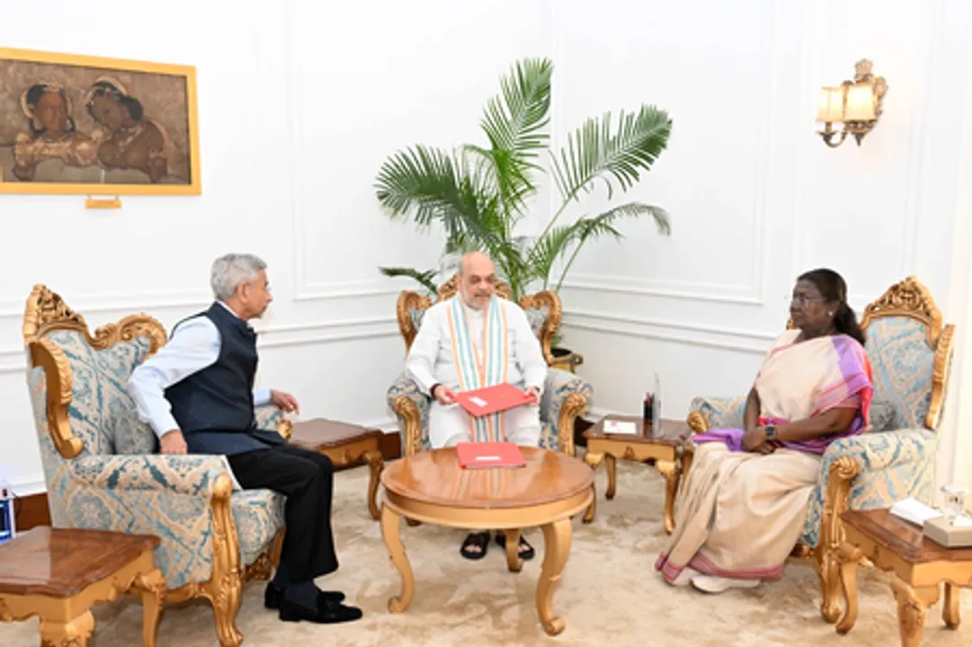  Pahalgam terror attack: Shah and Jaishankar update President Murmu, foreign envoys briefed at MEA headquarters