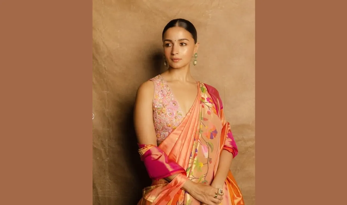  Alia Bhatt dazzles in her special Maharashtra Day-inspired look at Waves Summit 2025