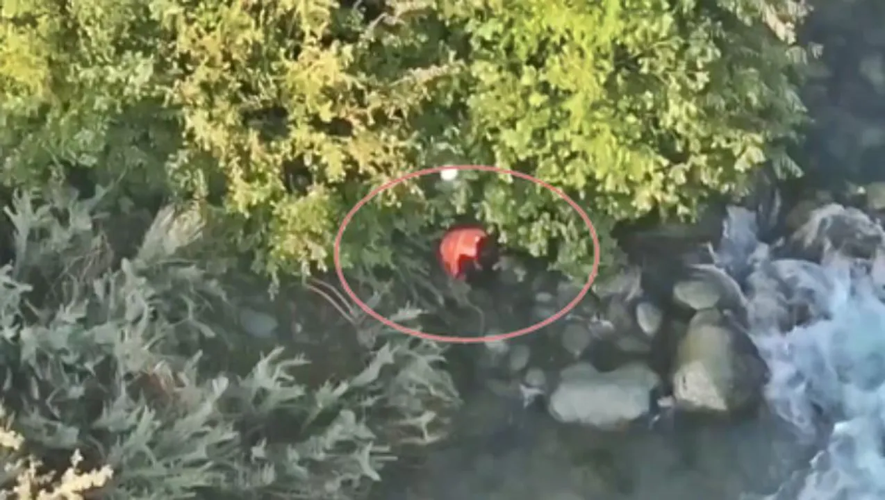  Kulgam man who suspectedly gave shelter to terrorists jumps into river to escape from security forces, dies