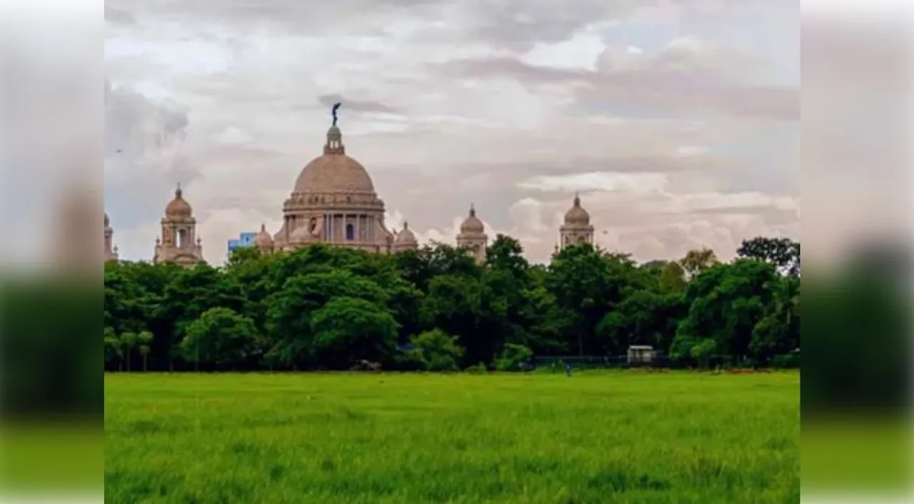  Mysterious aerial objects seen in Kolkata skies; security forces on high alert