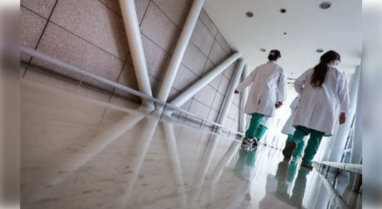  Study links night shifts to higher asthma risk in women