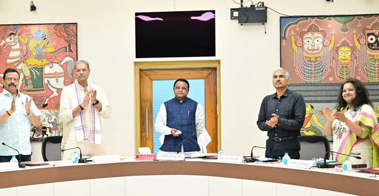  Odisha CM launches e-registration app for revenue services