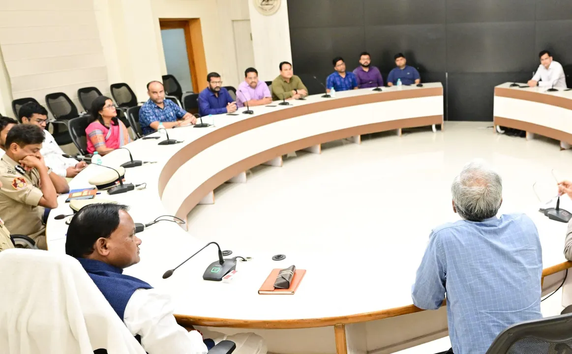  Attack on BMC official: OAS officers postpone mass leave after Odisha CM's assurance