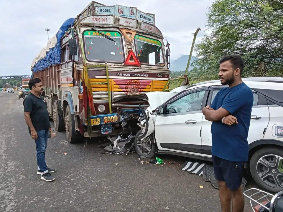  Odisha: Double tragedy as man, wife die on way to perform father's last rites
