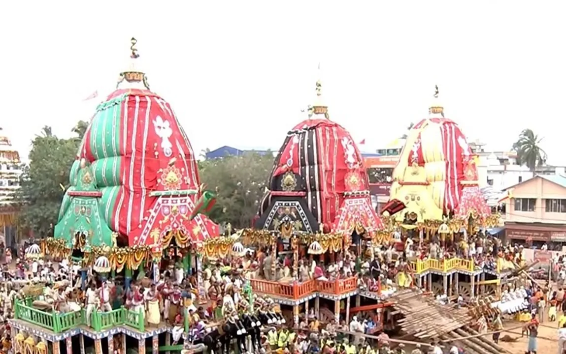  Bahuda Jatra: Chariots roll on Puri Grand Road as Lord Jagannath, Siblings' return journey begins