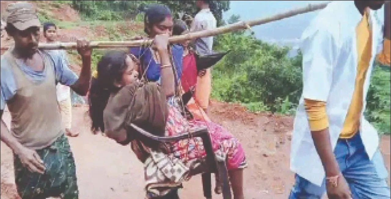  Pregnant woman carried 10 km on shoulders due to non-motorable road in Odisha's Malkangiri
