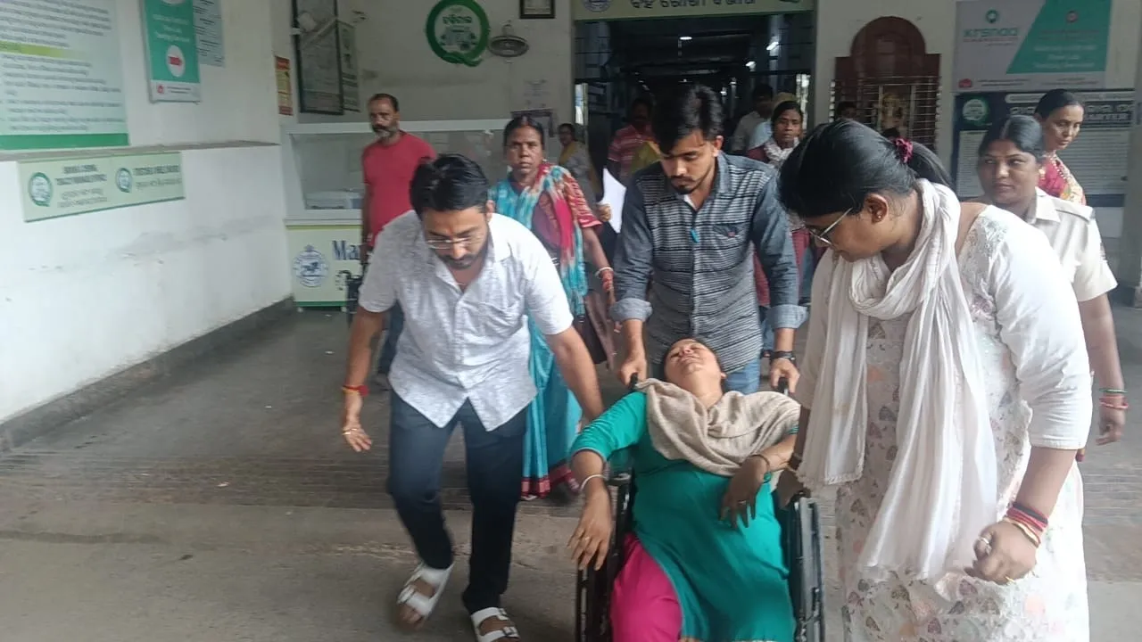  Woman staffer of Rourkela Municipal Corporation attempts suicide over mental harassment
