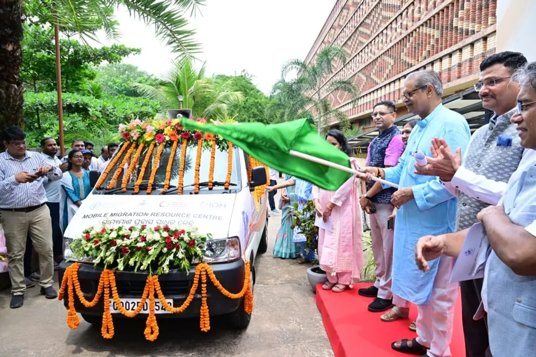  Odisha launches first mobile resource centre for migrant workers