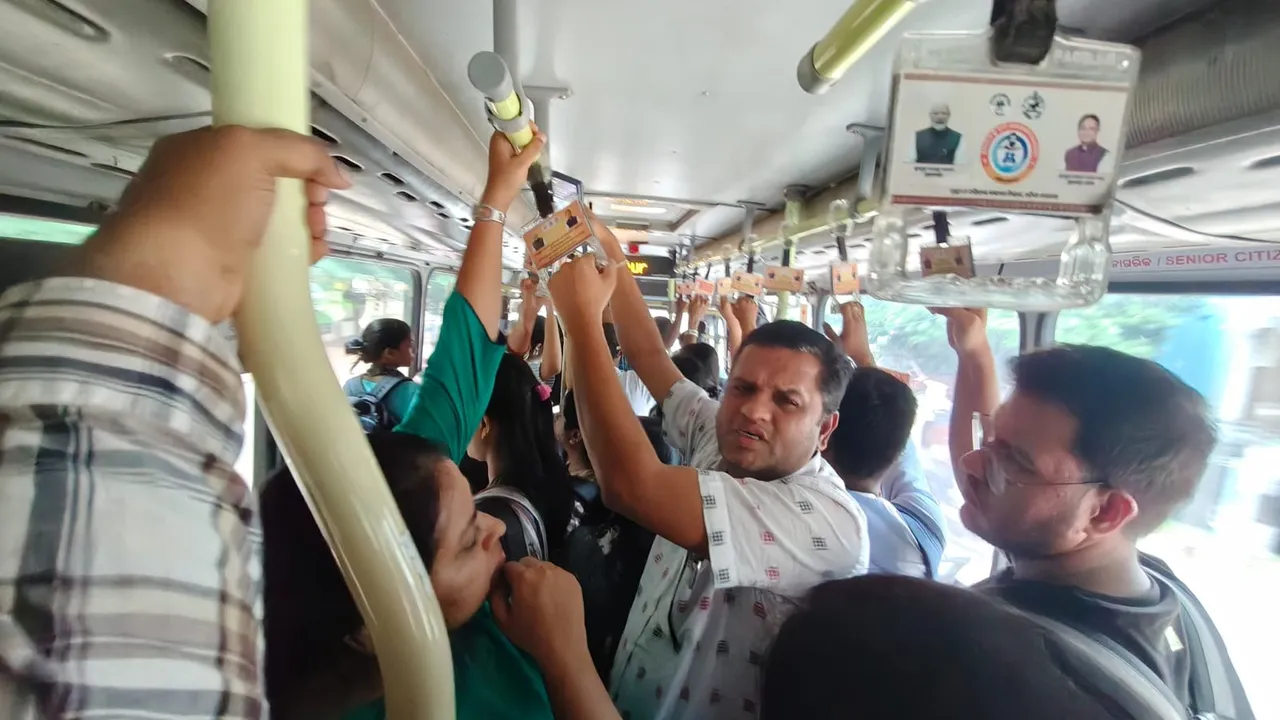  CRUT staff directed to travel in ‘Ama Bus’ twice a week for first-hand commuter insights