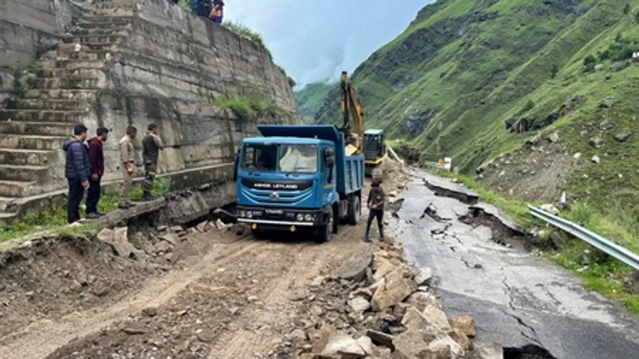  Op Dharali: 816 civilians rescued, air and ground operations continue in Uttarkashi