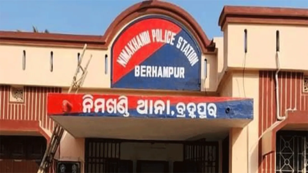  Odisha: Woman hacked to death, minor daughter critical in Berhampur