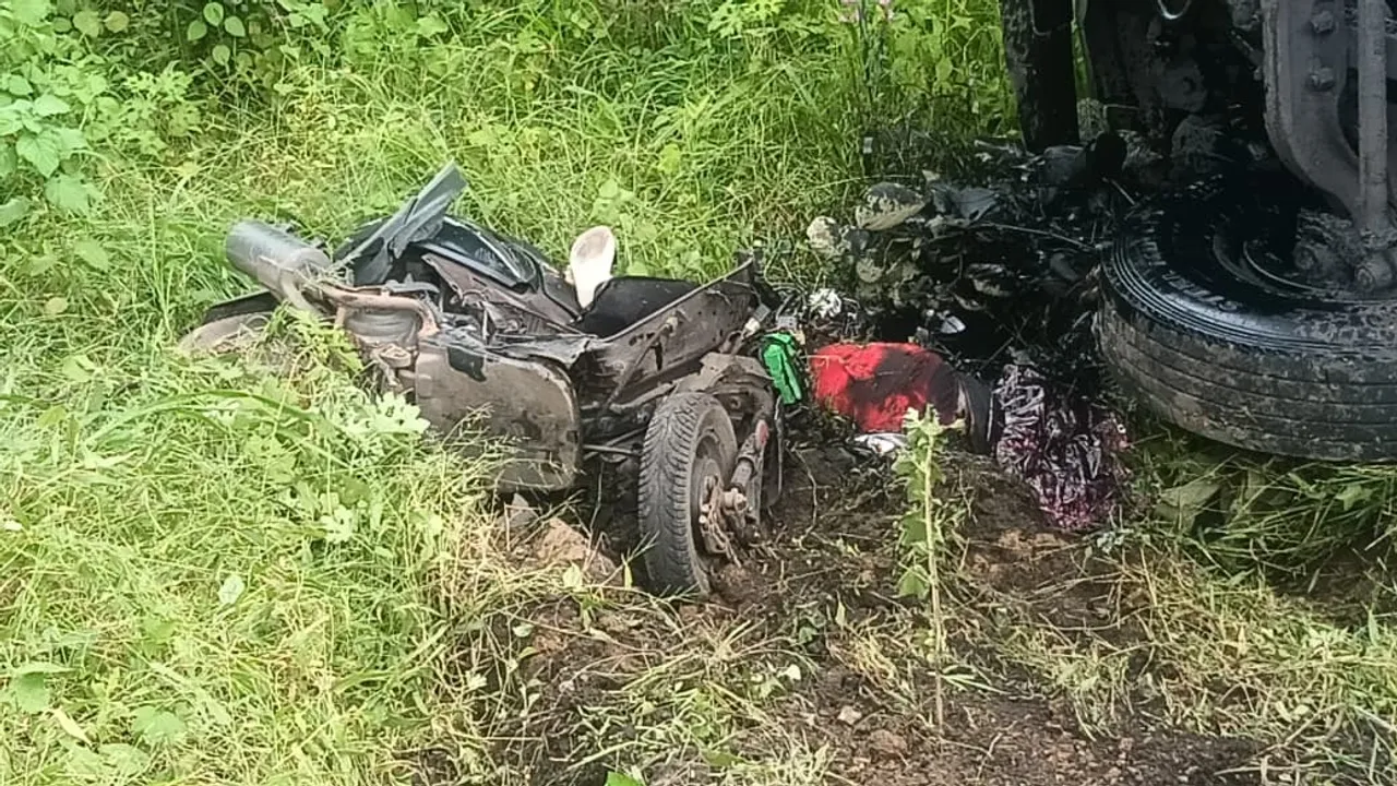  Woman killed as truck hits scooter in Odisha’s Jharsuguda