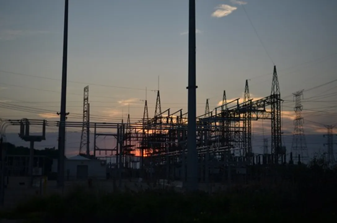  Carbon emission of India’s grid electricity falls 7 pc as green energy share rises