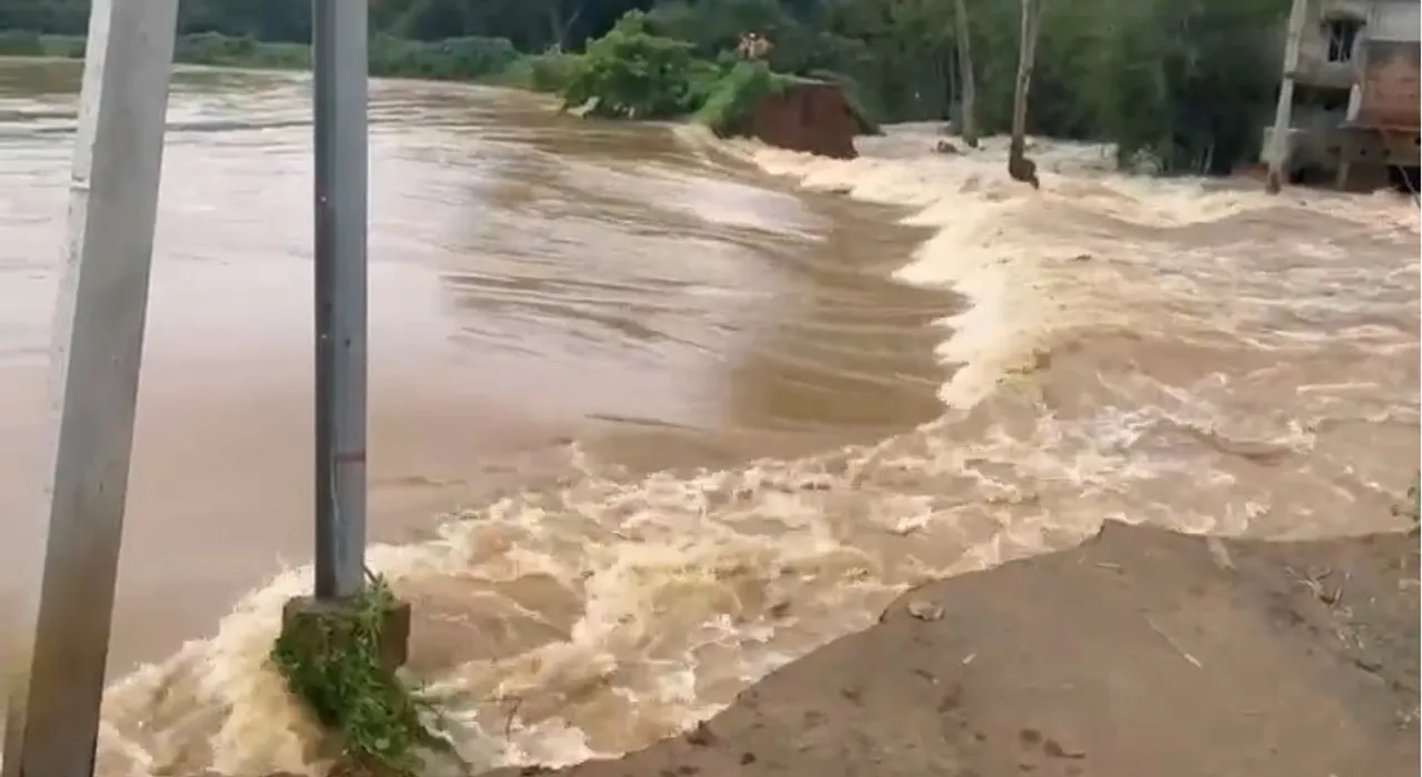 Flood fury in Balasore, Bhadrak: More than 150 villages affected, farmlands submerged
