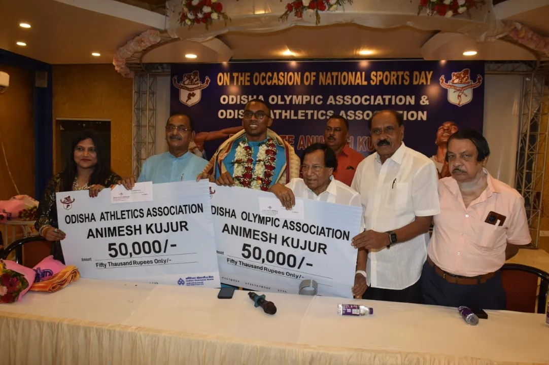  Odisha sprinter Animesh Kujur felicitated on National Sports Day; to compete in World Athletics Championship in Japan