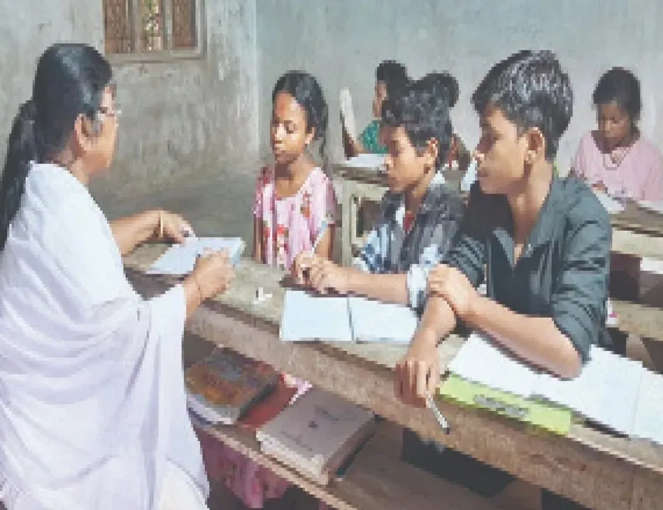 From Zamindar’s Daughter to 'Juang Apa': A Teacher’s Selfless Service for 35 Years in Odisha