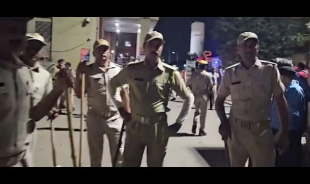  Eight killed in ICU fire at SMS Hospital in Jaipur; CM orders probe