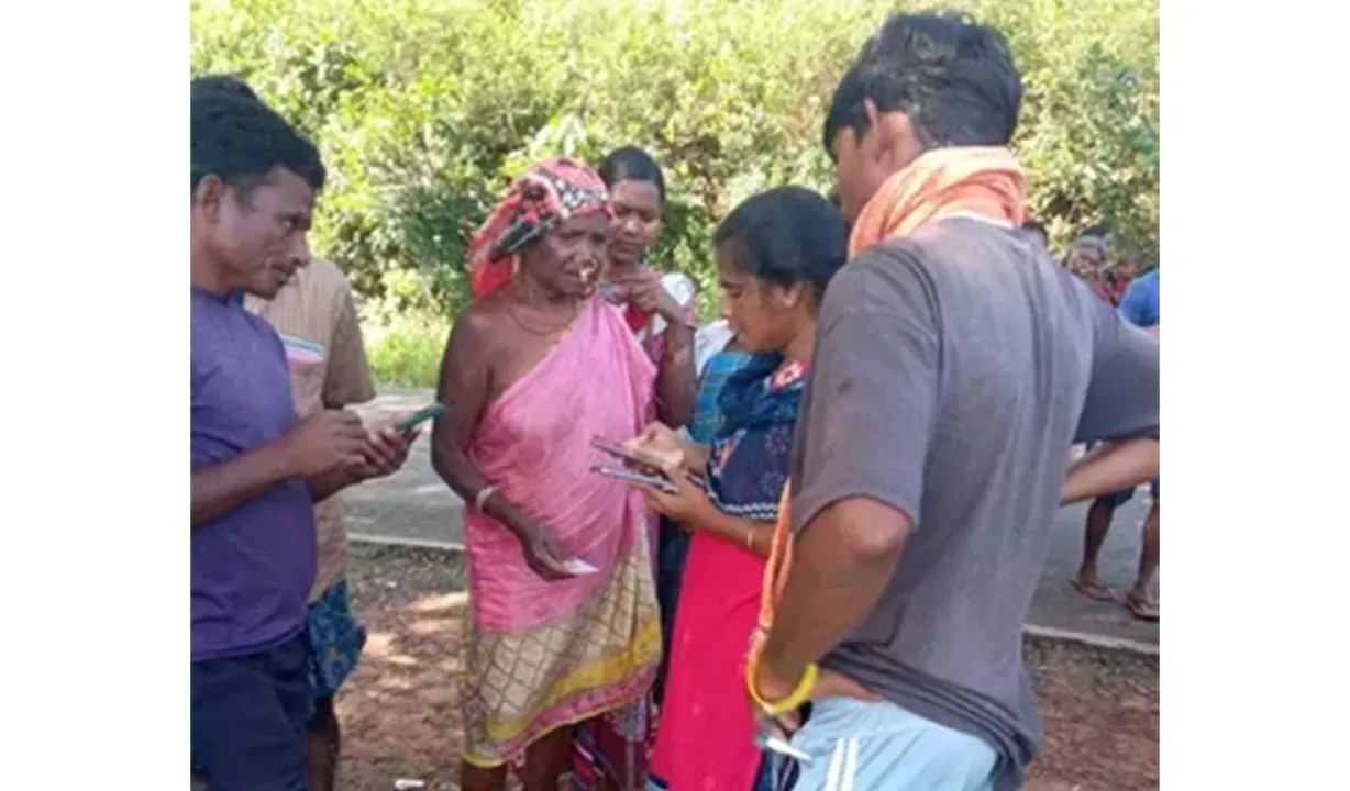  Odisha: AP deepens welfare outreach in Kotia, distributes digital ration cards to beneficiaries