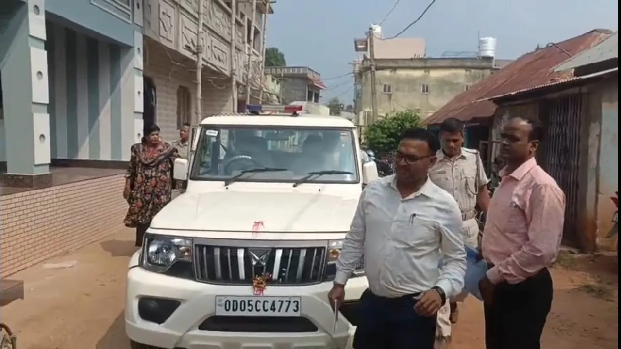   Crime Branch team at Kalapathar in Cuttack district.  