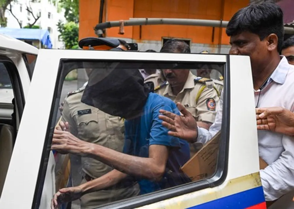  The Madhya Pradesh police arrested the youth accused of molesting two Australian cricketers  